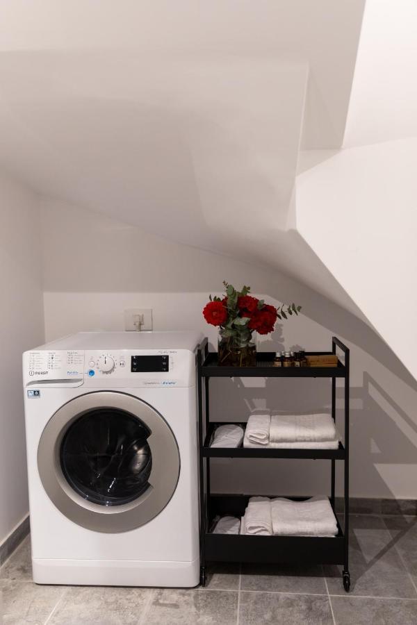 Studio 8 I One Bedroom Apartment I Airport I Therme โอโตเปนี ภายนอก รูปภาพ