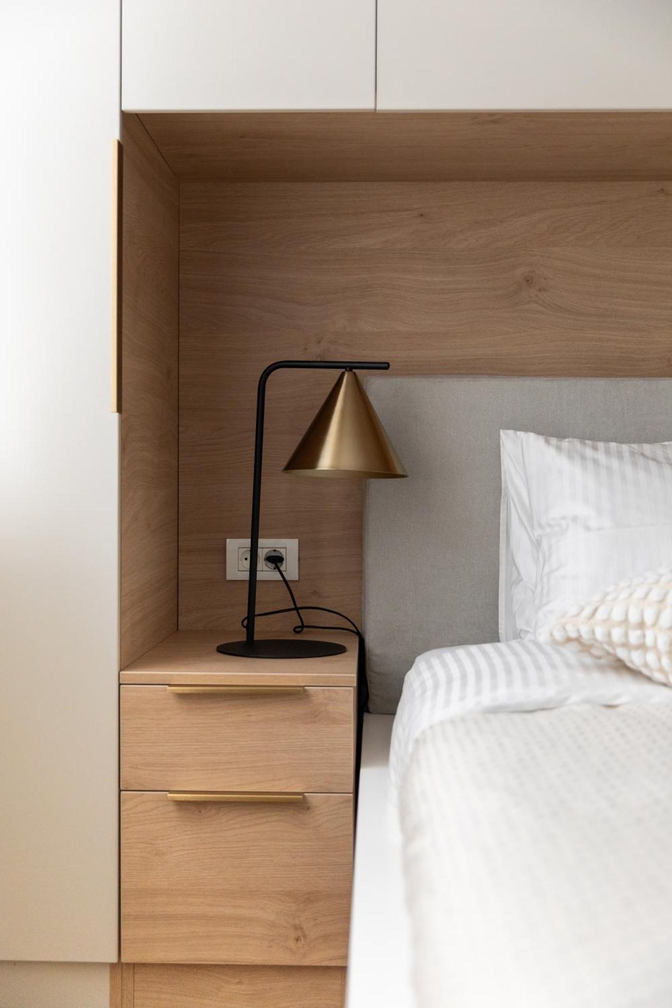 Studio 8 I One Bedroom Apartment I Airport I Therme โอโตเปนี ภายนอก รูปภาพ